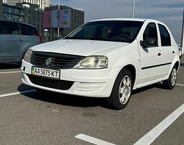 Білий Рено Логан, об'ємом двигуна 1.39 л та пробігом 500 тис. км за 2700 $, фото 1 на Automoto.ua