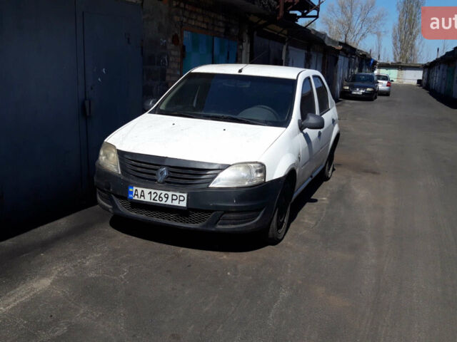 Білий Рено Логан, об'ємом двигуна 1.39 л та пробігом 345 тис. км за 2200 $, фото 1 на Automoto.ua