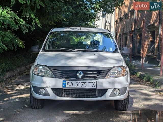 Белый Рено Логан, объемом двигателя 1.39 л и пробегом 450 тыс. км за 3650 $, фото 1 на Automoto.ua