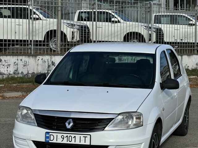 Белый Рено Логан, объемом двигателя 1.4 л и пробегом 317 тыс. км за 3300 $, фото 1 на Automoto.ua