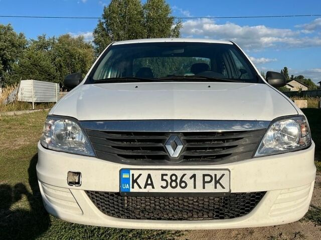 Белый Рено Логан, объемом двигателя 1.39 л и пробегом 310 тыс. км за 2800 $, фото 1 на Automoto.ua