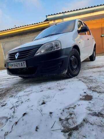 Белый Рено Логан, объемом двигателя 1.4 л и пробегом 137 тыс. км за 3200 $, фото 1 на Automoto.ua