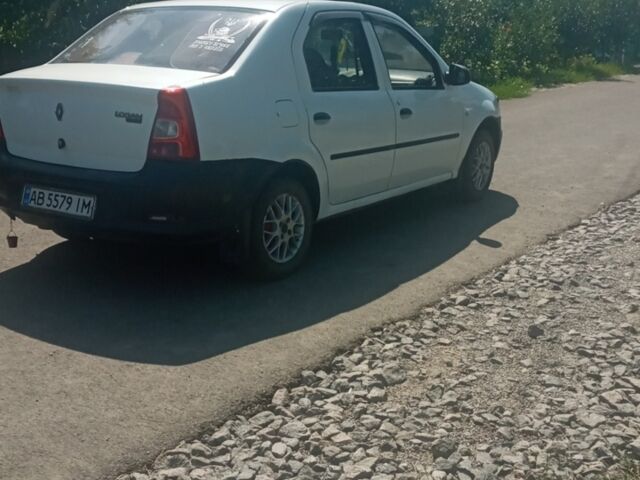 Білий Рено Логан, об'ємом двигуна 1.4 л та пробігом 170 тис. км за 3500 $, фото 1 на Automoto.ua