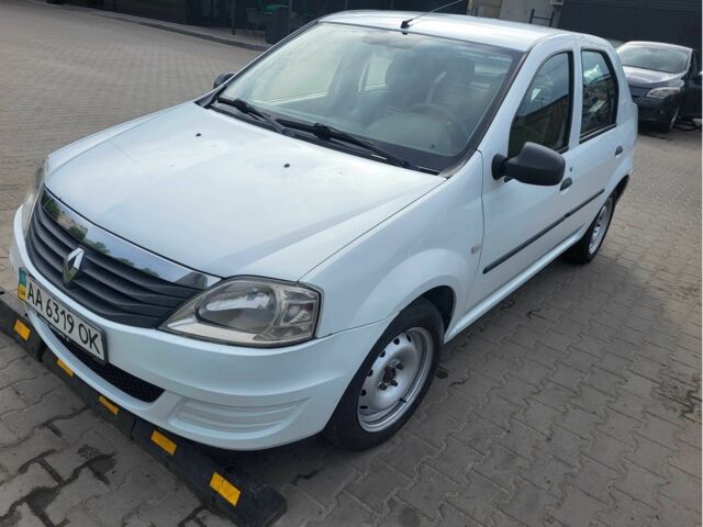 Белый Рено Логан, объемом двигателя 1.4 л и пробегом 255 тыс. км за 4200 $, фото 1 на Automoto.ua