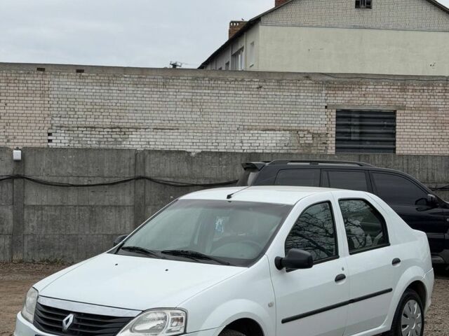 Белый Рено Логан, объемом двигателя 1.4 л и пробегом 191 тыс. км за 4100 $, фото 1 на Automoto.ua