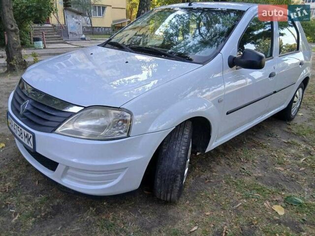Білий Рено Логан, об'ємом двигуна 1.39 л та пробігом 192 тис. км за 5000 $, фото 1 на Automoto.ua