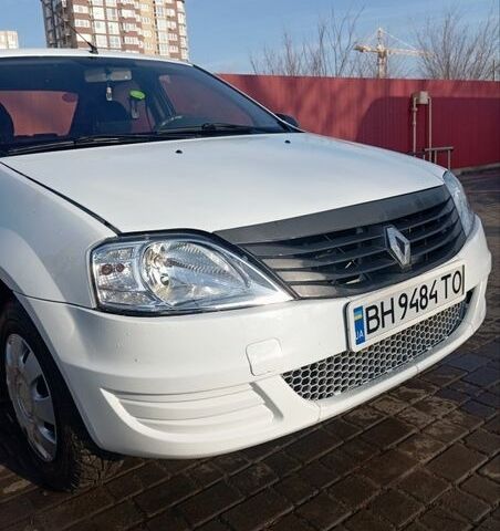 Белый Рено Логан, объемом двигателя 1.39 л и пробегом 316 тыс. км за 2900 $, фото 1 на Automoto.ua