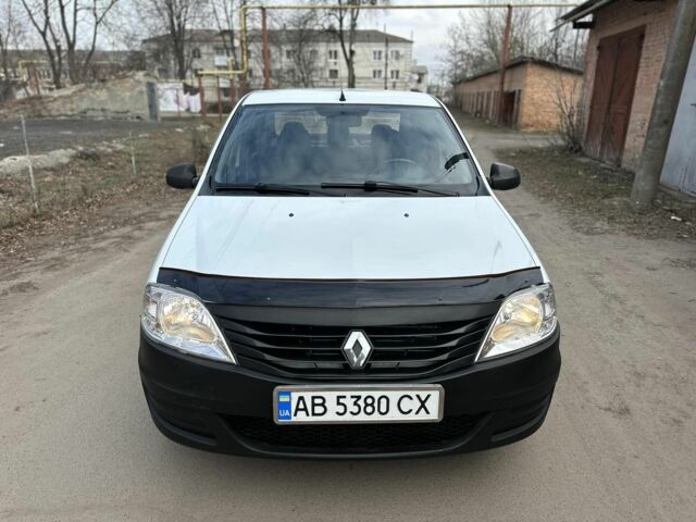Белый Рено Логан, объемом двигателя 1.4 л и пробегом 190 тыс. км за 3400 $, фото 1 на Automoto.ua