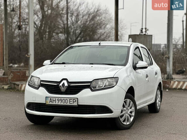 Білий Рено Логан, об'ємом двигуна 1.2 л та пробігом 277 тис. км за 4200 $, фото 1 на Automoto.ua