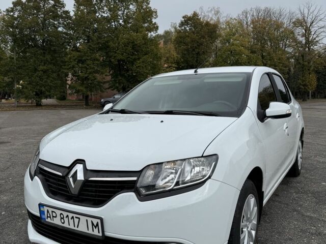 Білий Рено Логан, об'ємом двигуна 1.1 л та пробігом 153 тис. км за 5701 $, фото 1 на Automoto.ua