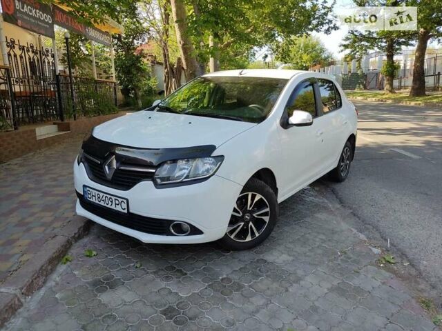 Белый Рено Логан, объемом двигателя 1.15 л и пробегом 450 тыс. км за 4200 $, фото 1 на Automoto.ua