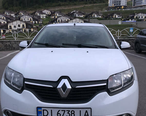Белый Рено Логан, объемом двигателя 1.15 л и пробегом 243 тыс. км за 4500 $, фото 1 на Automoto.ua