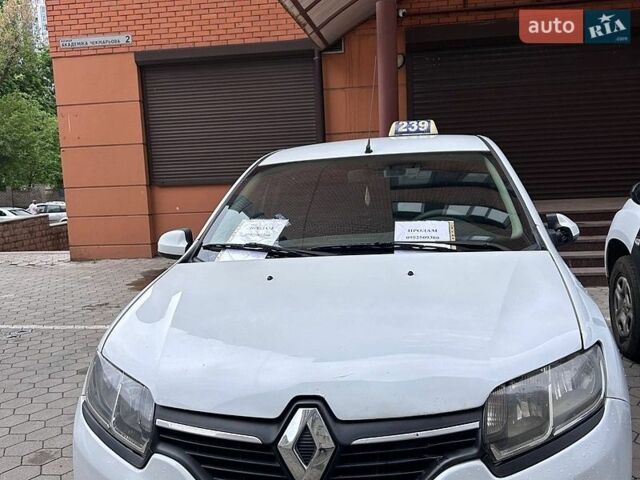 Белый Рено Логан, объемом двигателя 1.15 л и пробегом 215 тыс. км за 3700 $, фото 1 на Automoto.ua