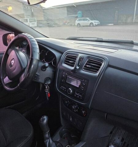 Белый Рено Логан, объемом двигателя 1.46 л и пробегом 320 тыс. км за 5700 $, фото 1 на Automoto.ua