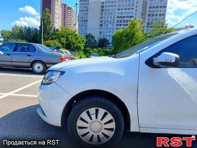 Білий Рено Логан, об'ємом двигуна 1.1 л та пробігом 310 тис. км за 2950 $, фото 1 на Automoto.ua