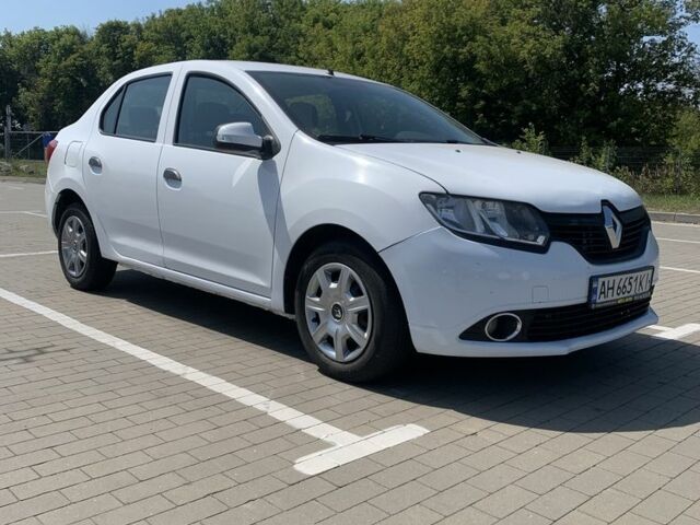 Білий Рено Логан, об'ємом двигуна 1.1 л та пробігом 181 тис. км за 3700 $, фото 1 на Automoto.ua