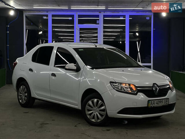 Білий Рено Логан, об'ємом двигуна 1.2 л та пробігом 197 тис. км за 5700 $, фото 1 на Automoto.ua