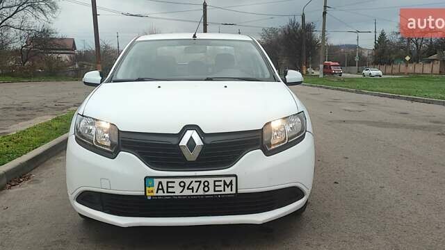 Белый Рено Логан, объемом двигателя 1.46 л и пробегом 225 тыс. км за 5300 $, фото 1 на Automoto.ua