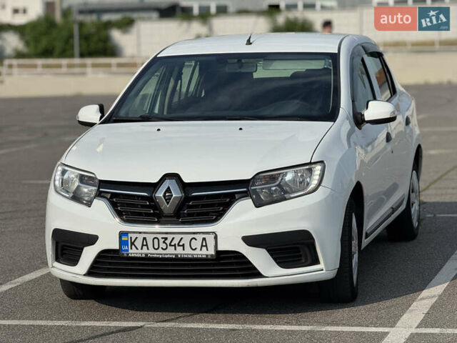 Белый Рено Логан, объемом двигателя 1.15 л и пробегом 258 тыс. км за 5000 $, фото 1 на Automoto.ua