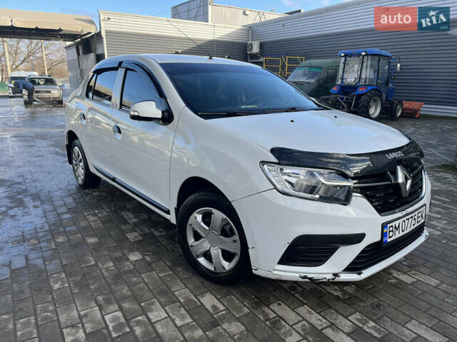 Белый Рено Логан, объемом двигателя 1.2 л и пробегом 350 тыс. км за 4500 $, фото 1 на Automoto.ua