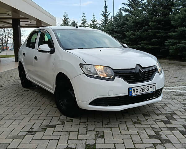 Белый Рено Логан, объемом двигателя 1.15 л и пробегом 381 тыс. км за 4200 $, фото 1 на Automoto.ua