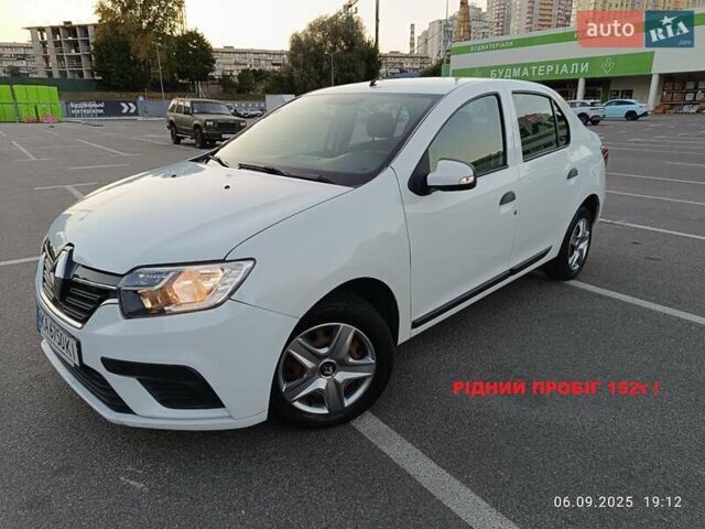 Белый Рено Логан, объемом двигателя 1.2 л и пробегом 152 тыс. км за 4999 $, фото 1 на Automoto.ua