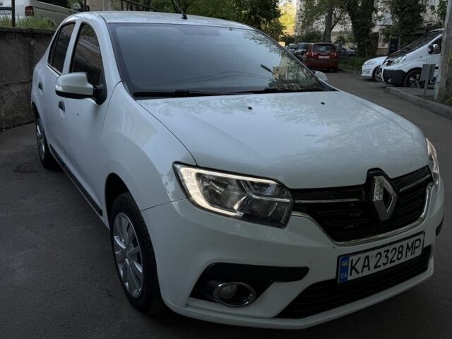 Белый Рено Логан, объемом двигателя 1.5 л и пробегом 280 тыс. км за 6300 $, фото 1 на Automoto.ua