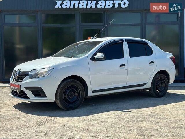 Белый Рено Логан, объемом двигателя 1.15 л и пробегом 130 тыс. км за 6900 $, фото 1 на Automoto.ua