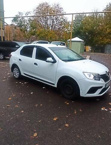 Білий Рено Логан, об'ємом двигуна 1.46 л та пробігом 138 тис. км за 6750 $, фото 1 на Automoto.ua