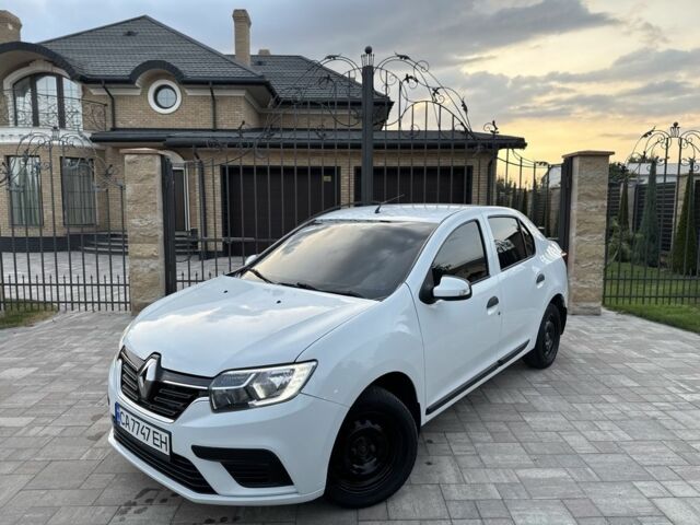 Белый Рено Логан, объемом двигателя 1.5 л и пробегом 219 тыс. км за 7299 $, фото 1 на Automoto.ua