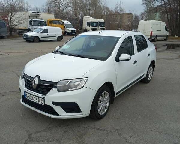 Білий Рено Логан, об'ємом двигуна 1.46 л та пробігом 100 тис. км за 6500 $, фото 1 на Automoto.ua