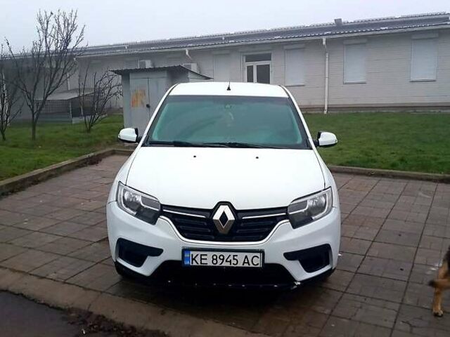 Белый Рено Логан, объемом двигателя 1.1 л и пробегом 164 тыс. км за 6000 $, фото 1 на Automoto.ua