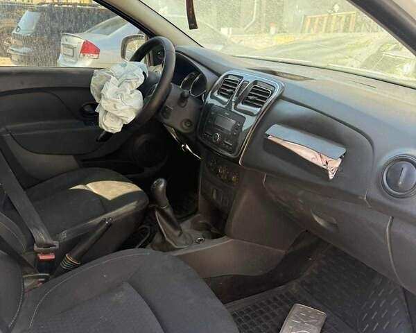 Білий Рено Логан, об'ємом двигуна 1.5 л та пробігом 250 тис. км за 3500 $, фото 1 на Automoto.ua