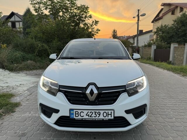 Белый Рено Логан, объемом двигателя 1.1 л и пробегом 201 тыс. км за 5200 $, фото 1 на Automoto.ua