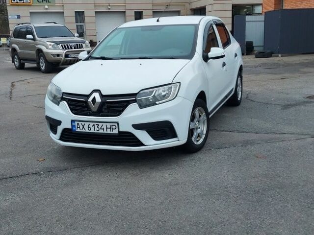 Білий Рено Логан, об'ємом двигуна 1.1 л та пробігом 261 тис. км за 5500 $, фото 1 на Automoto.ua