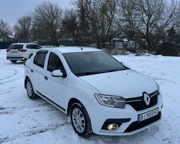 Белый Рено Логан, объемом двигателя 1.15 л и пробегом 197 тыс. км за 5700 $, фото 1 на Automoto.ua