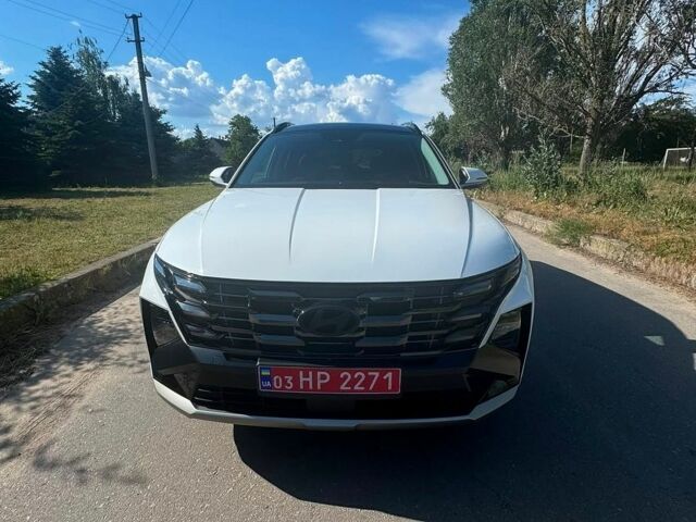 Білий Рено Логан, об'ємом двигуна 1 л та пробігом 430 тис. км за 4013 $, фото 1 на Automoto.ua