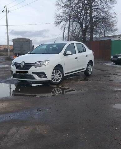 Білий Рено Логан, об'ємом двигуна 1.5 л та пробігом 140 тис. км за 6600 $, фото 1 на Automoto.ua