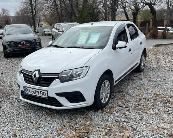 Білий Рено Логан, об'ємом двигуна 1.46 л та пробігом 269 тис. км за 7400 $, фото 1 на Automoto.ua