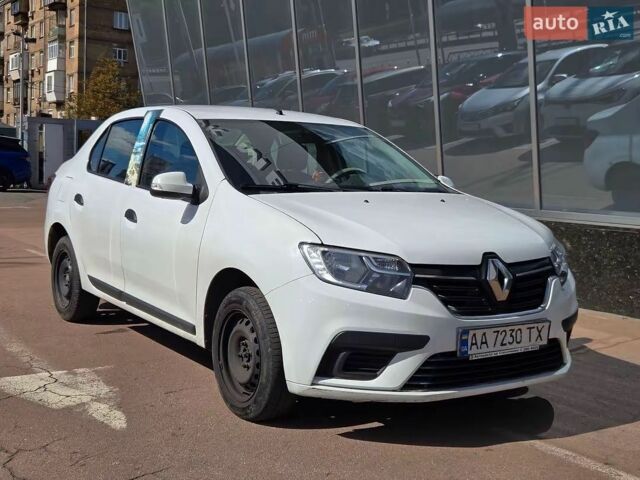 Белый Рено Логан, объемом двигателя 1.5 л и пробегом 395 тыс. км за 6900 $, фото 1 на Automoto.ua