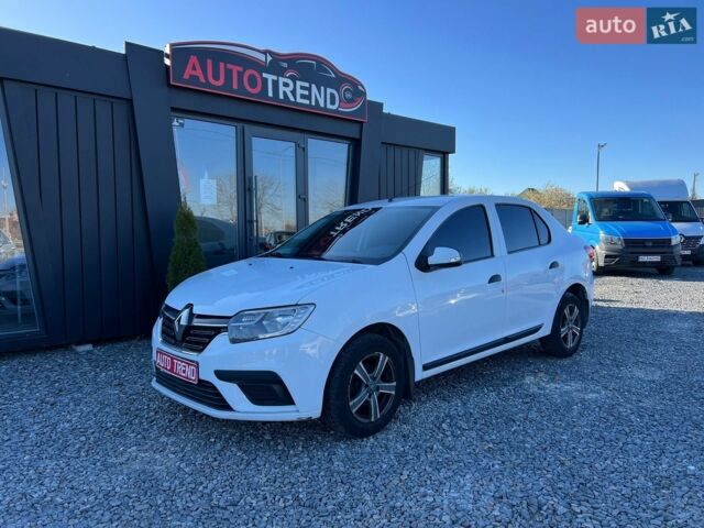 Белый Рено Логан, объемом двигателя 1 л и пробегом 86 тыс. км за 5500 $, фото 1 на Automoto.ua