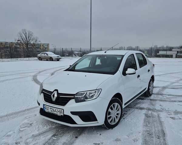 Белый Рено Логан, объемом двигателя 1.46 л и пробегом 286 тыс. км за 5500 $, фото 1 на Automoto.ua
