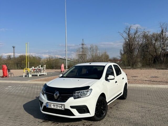Білий Рено Логан, об'ємом двигуна 1.5 л та пробігом 199 тис. км за 6800 $, фото 1 на Automoto.ua