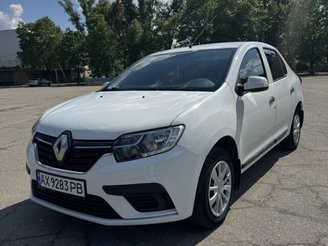 Белый Рено Логан, объемом двигателя 0 л и пробегом 158 тыс. км за 6700 $, фото 1 на Automoto.ua