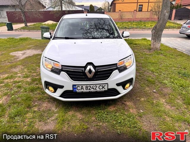 Белый Рено Логан, объемом двигателя 1.1 л и пробегом 121 тыс. км за 6700 $, фото 1 на Automoto.ua