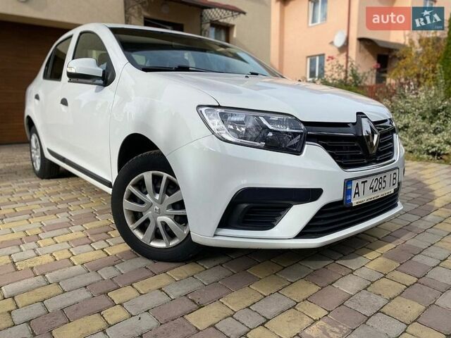 Белый Рено Логан, объемом двигателя 1 л и пробегом 53 тыс. км за 7300 $, фото 1 на Automoto.ua