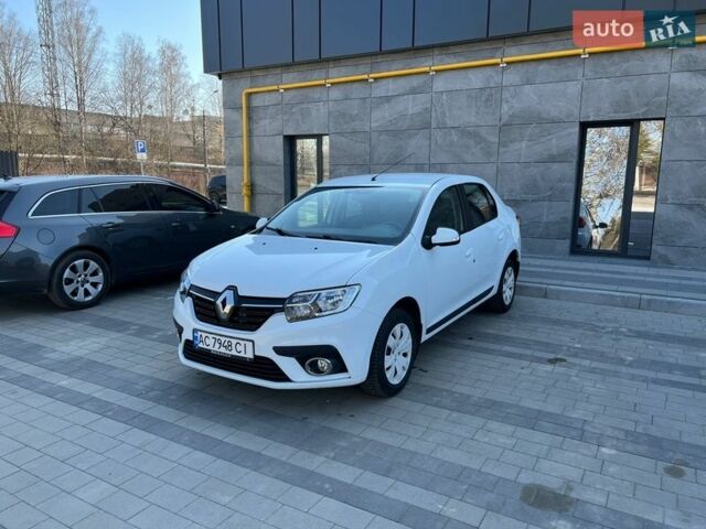 Білий Рено Логан, об'ємом двигуна 0.9 л та пробігом 89 тис. км за 6799 $, фото 1 на Automoto.ua