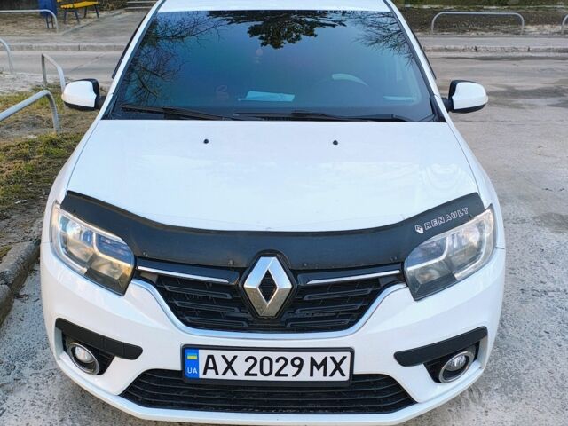 Білий Рено Логан, об'ємом двигуна 1.5 л та пробігом 174 тис. км за 7000 $, фото 1 на Automoto.ua