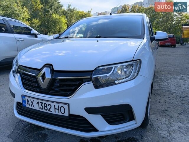 Белый Рено Логан, объемом двигателя 1.46 л и пробегом 110 тыс. км за 7999 $, фото 1 на Automoto.ua