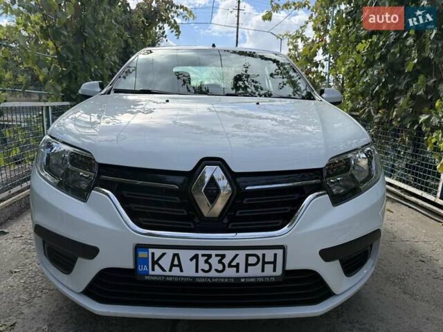 Белый Рено Логан, объемом двигателя 1 л и пробегом 81 тыс. км за 7450 $, фото 1 на Automoto.ua